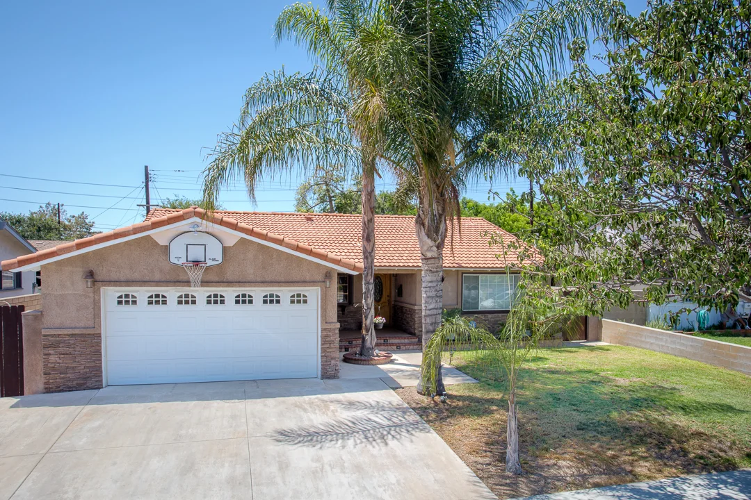 551 S Dawn St- SOLD ($15,000 over list price, w/ multiple offers and in 14 days)