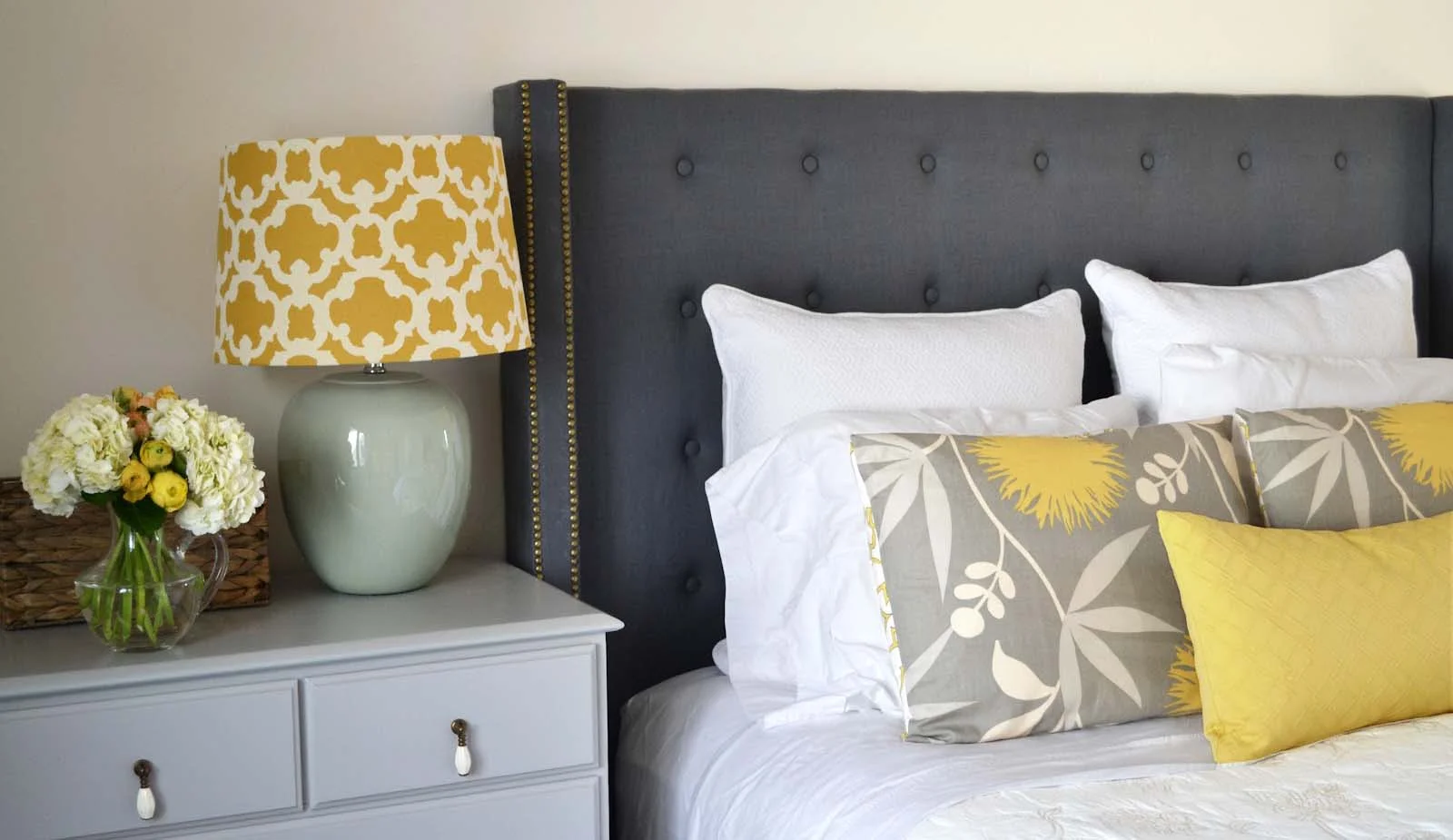 10 Ridiculously Simple Ways To Jazz Up Your Bedroom Without Spending a Fortune
