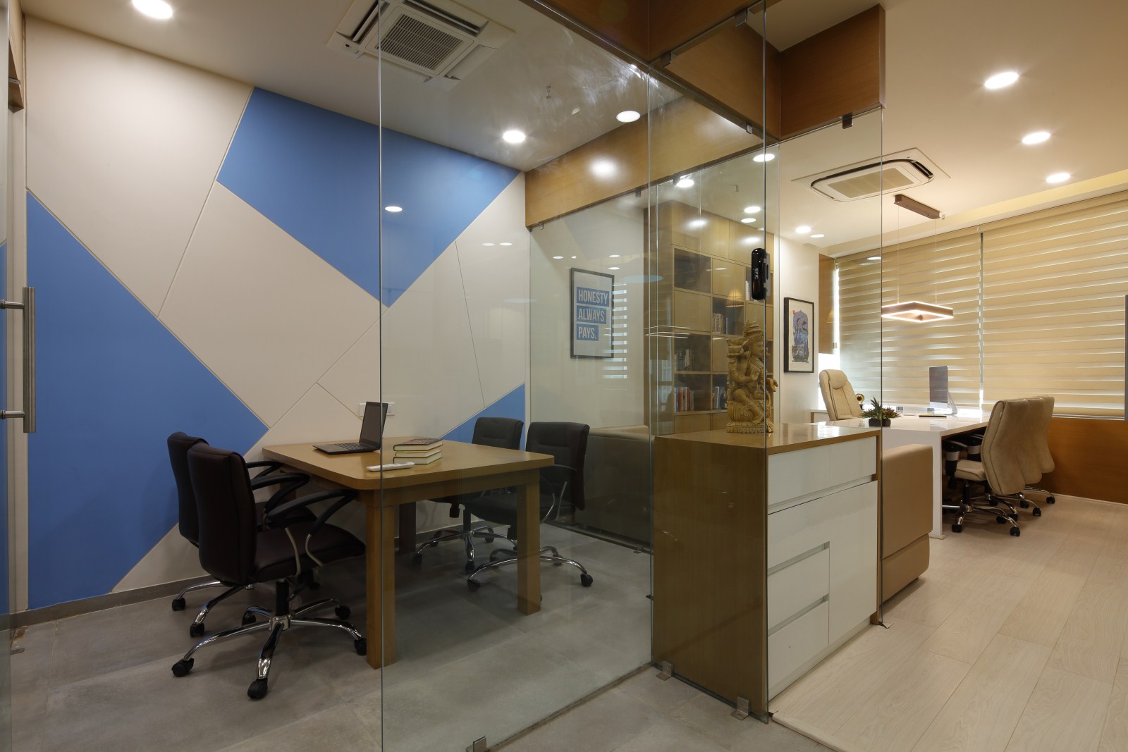 Fundsguru office interior design