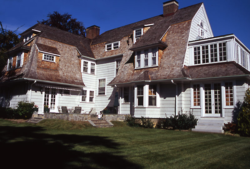 2 SHINGLE STYLE HOME.jpg