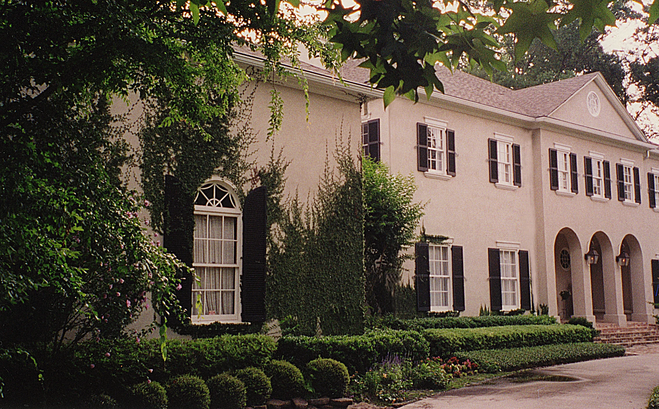 VILLA_Landing Image.jpg