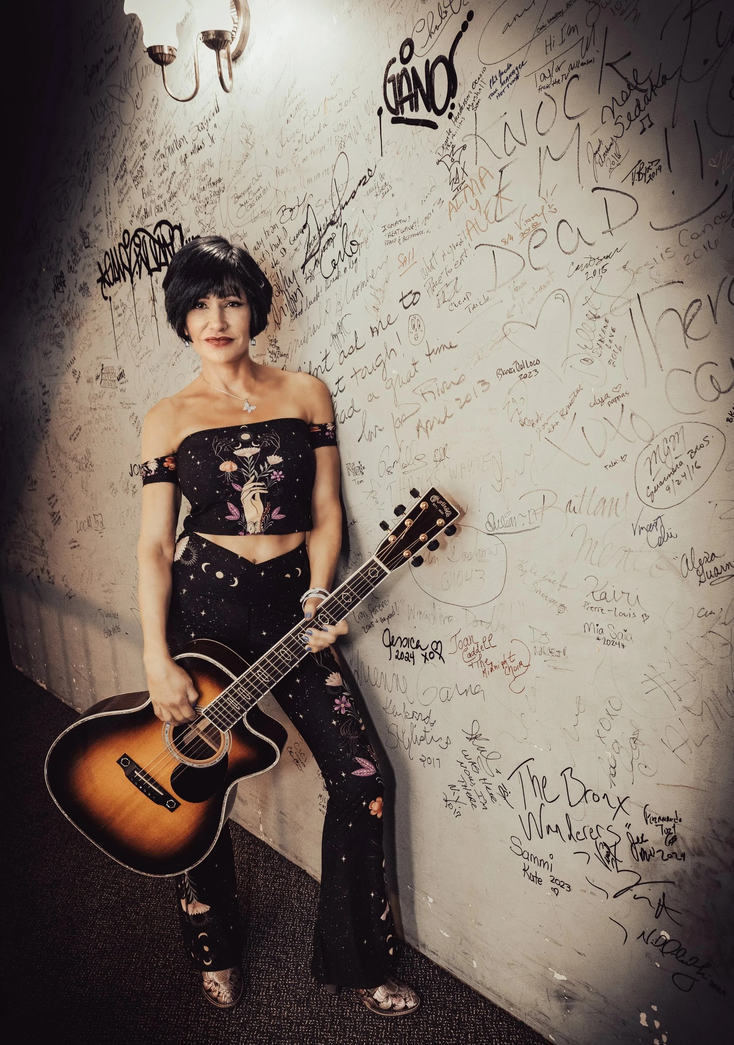 Joan Caddell &amp; The Midnight Choir @ St. George Theatre- opening for Happy Together Tour 
