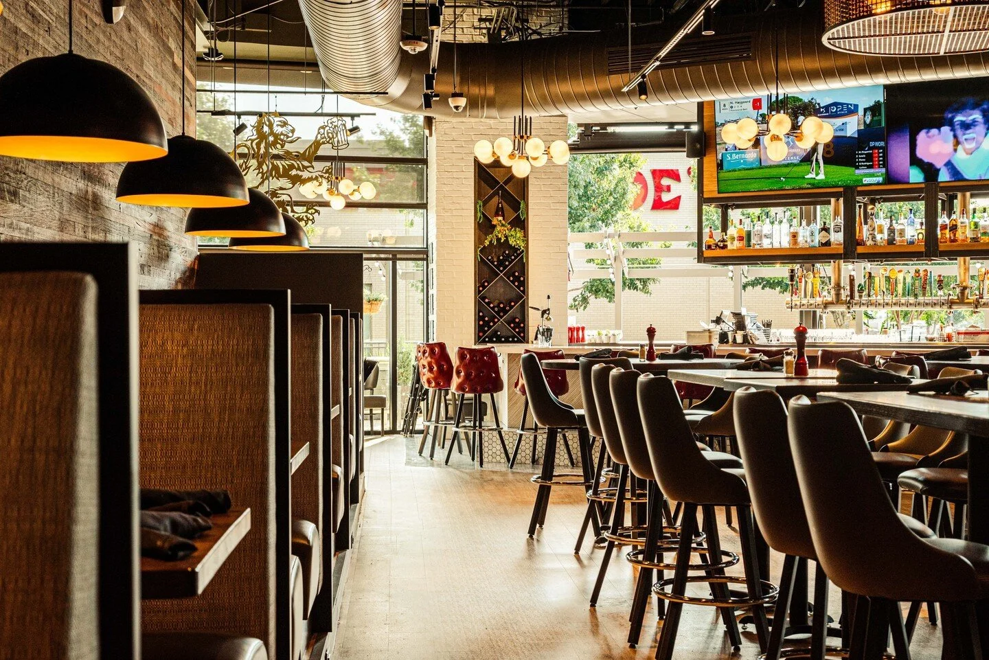 Thirsty Lion has the perfect space for your holiday event 🍻 Click the link in our bio to book your holiday party today!
.
.
.
.
.
#thirstliongastropub #thirstylion #gastropub #madefromscratch #scratchkitchen #eatlocal #freshingredients #food #instaf