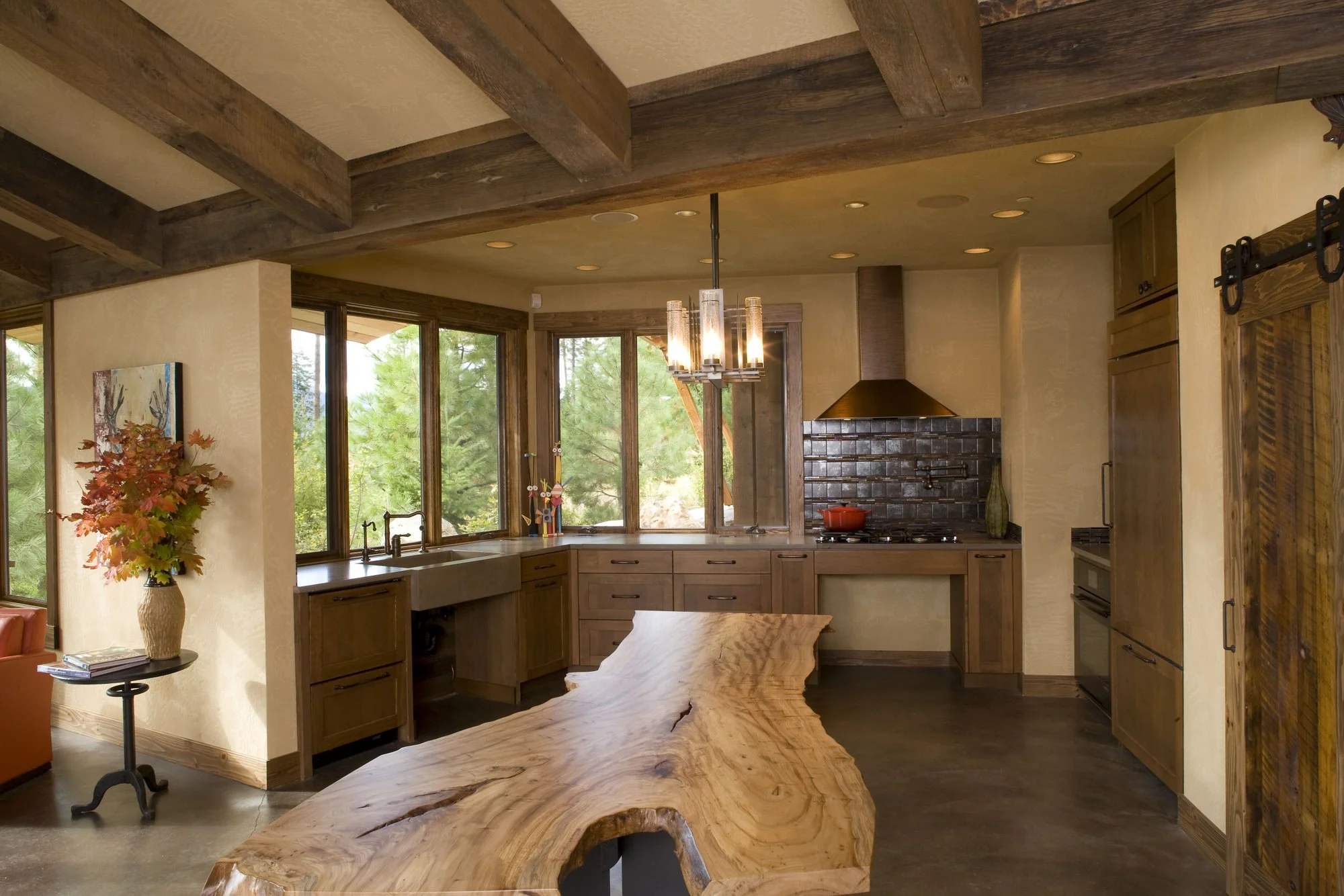 5-KITCHEN.jpg
