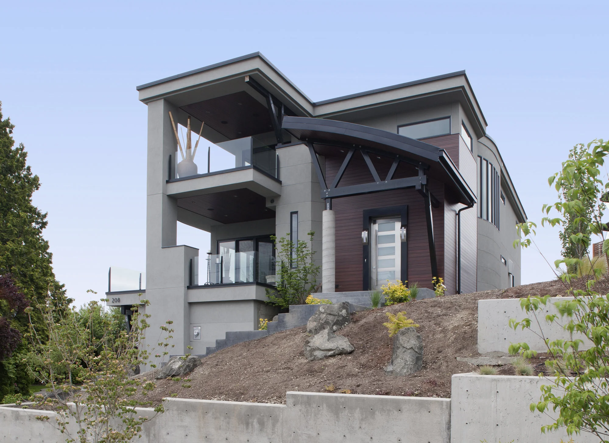 05-131 Exterior 2 (300dpi).jpg