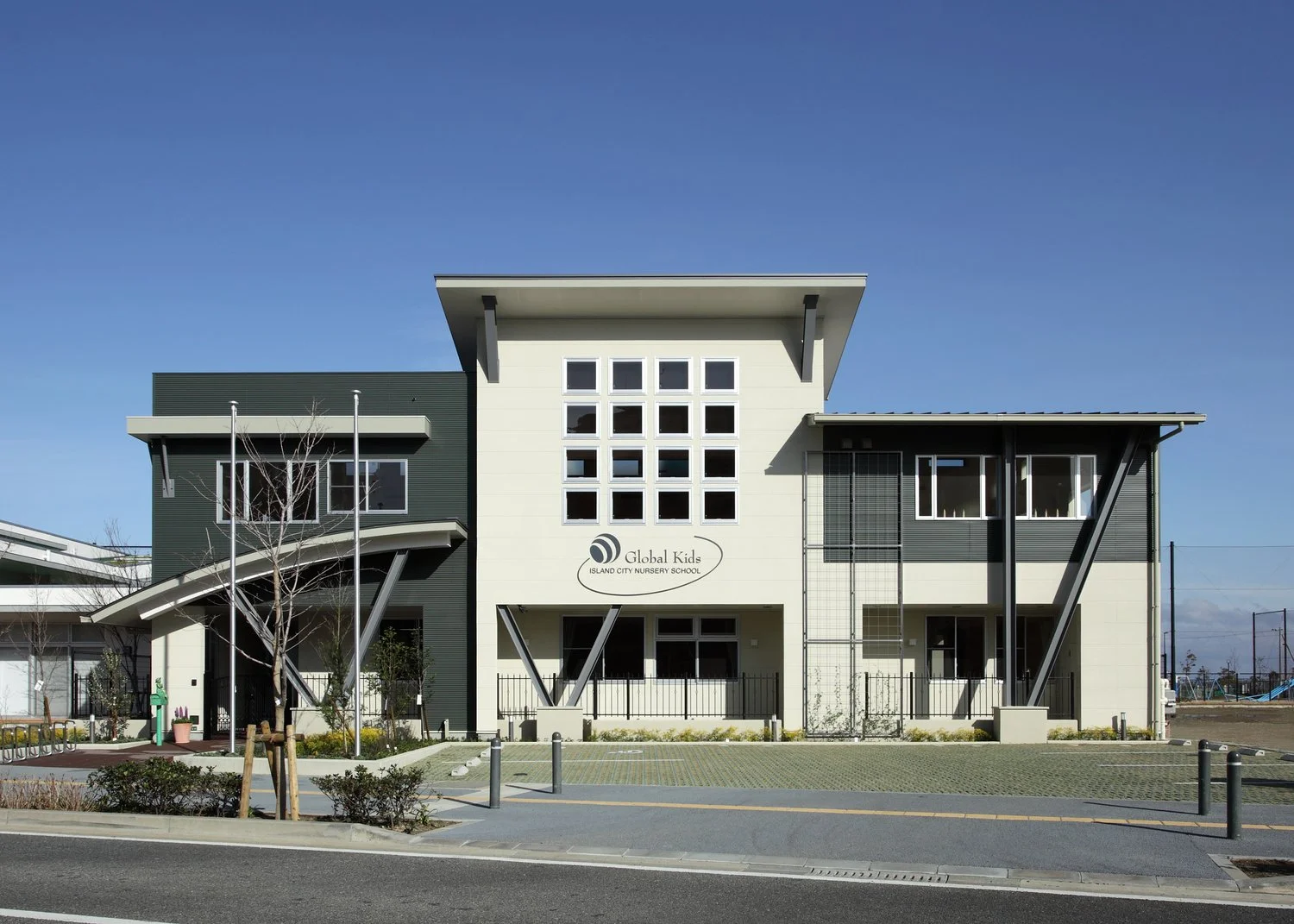 02-Front Elevation.JPG