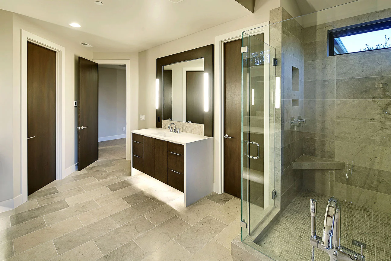 SRE-master-bath2.jpg