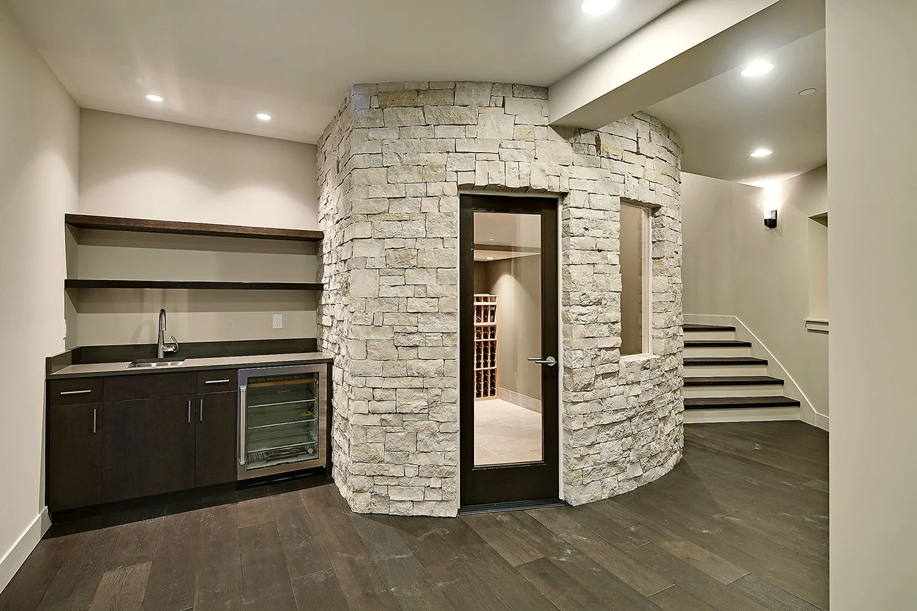 sre-wine-room2.jpg