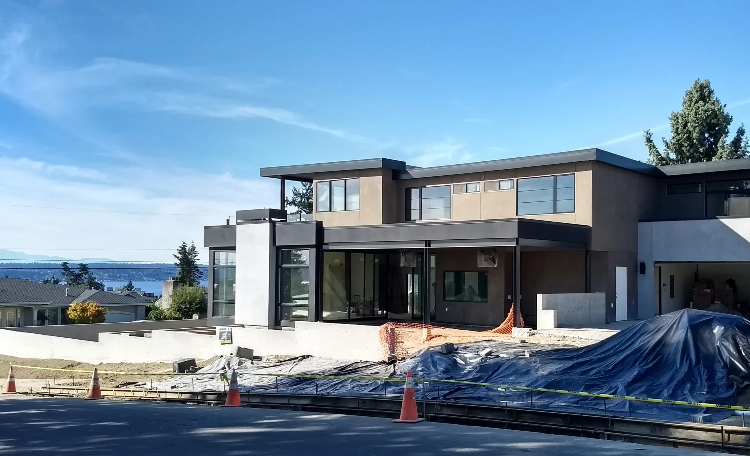 Eastside Modern II - Water View (1500).jpg
