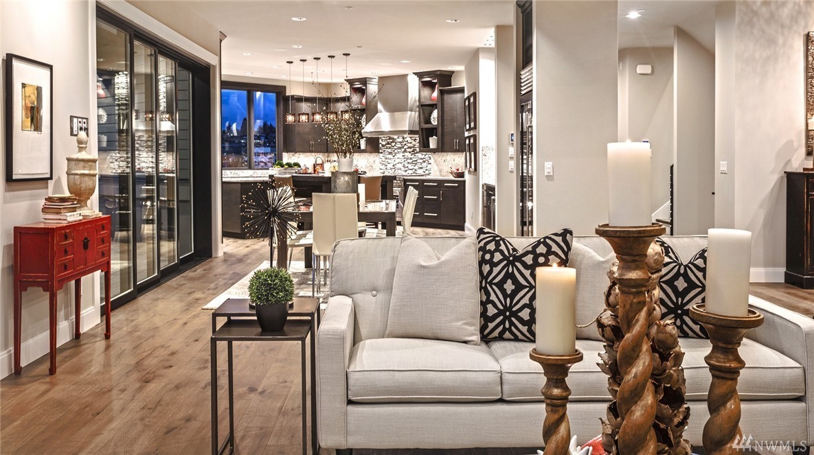 Living Room 2.jpg