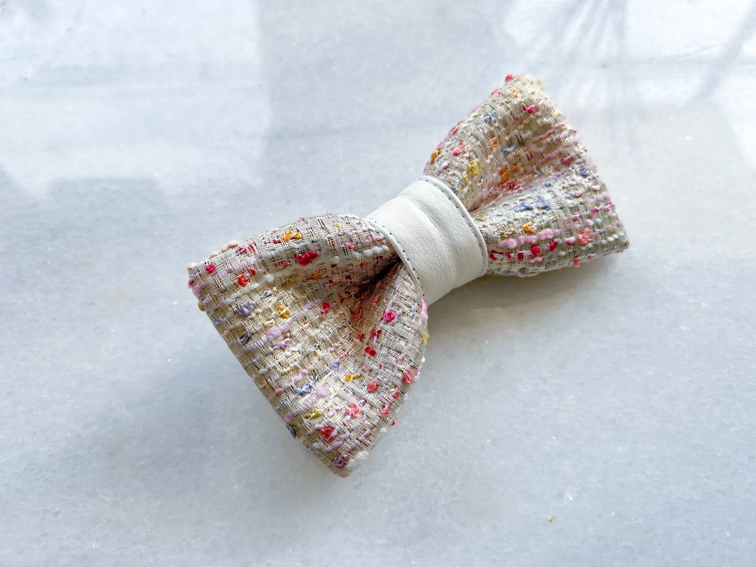Side view: Naître IV | Custom Bow Tie