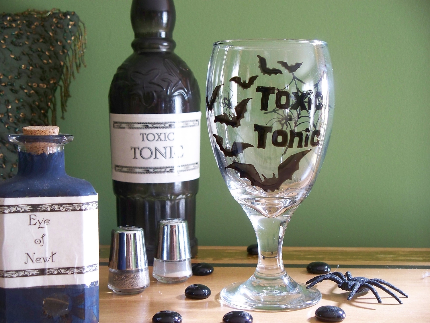 Halloween goblet glass