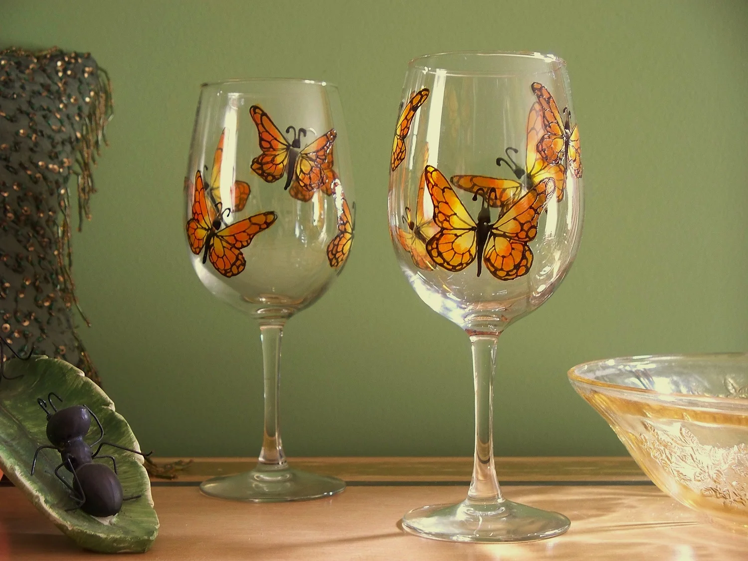 painted_butterfly_wine_glass