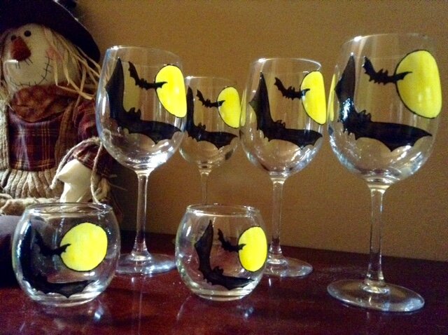 halloween_wine_glasses_bat_moon