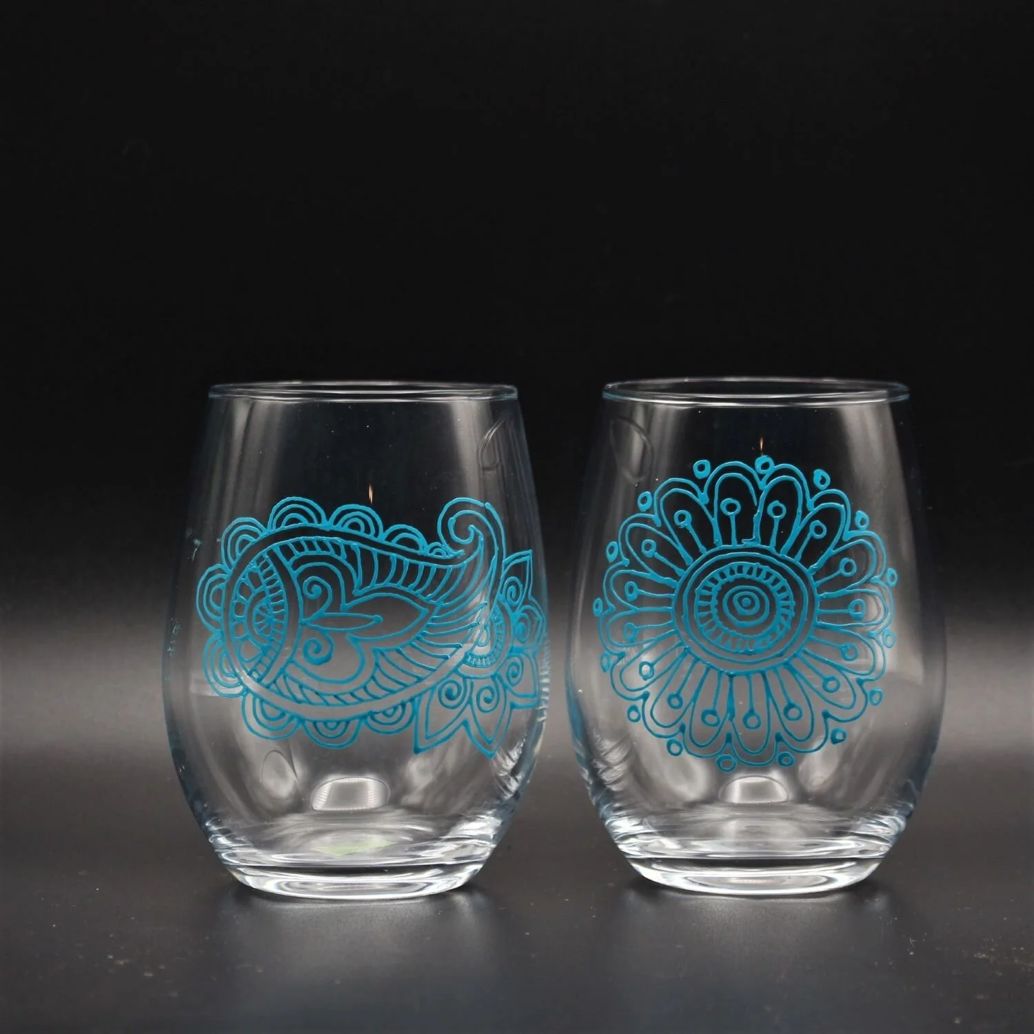 mandala_stemless_wine_glasses_turquoise