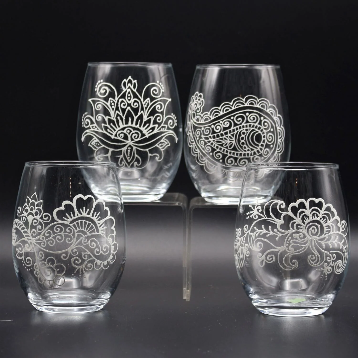 mandala_stemless_wine_glasses_white
