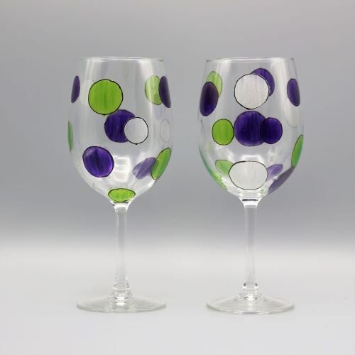 https://images.squarespace-cdn.com/content/v1/5570dc78e4b0bbe8e5cab3d0/1586238796176-8GY50A4VZ6KLMUWT54DT/painted_wine_glasses_purple_lime_green.JPG?format=1000w