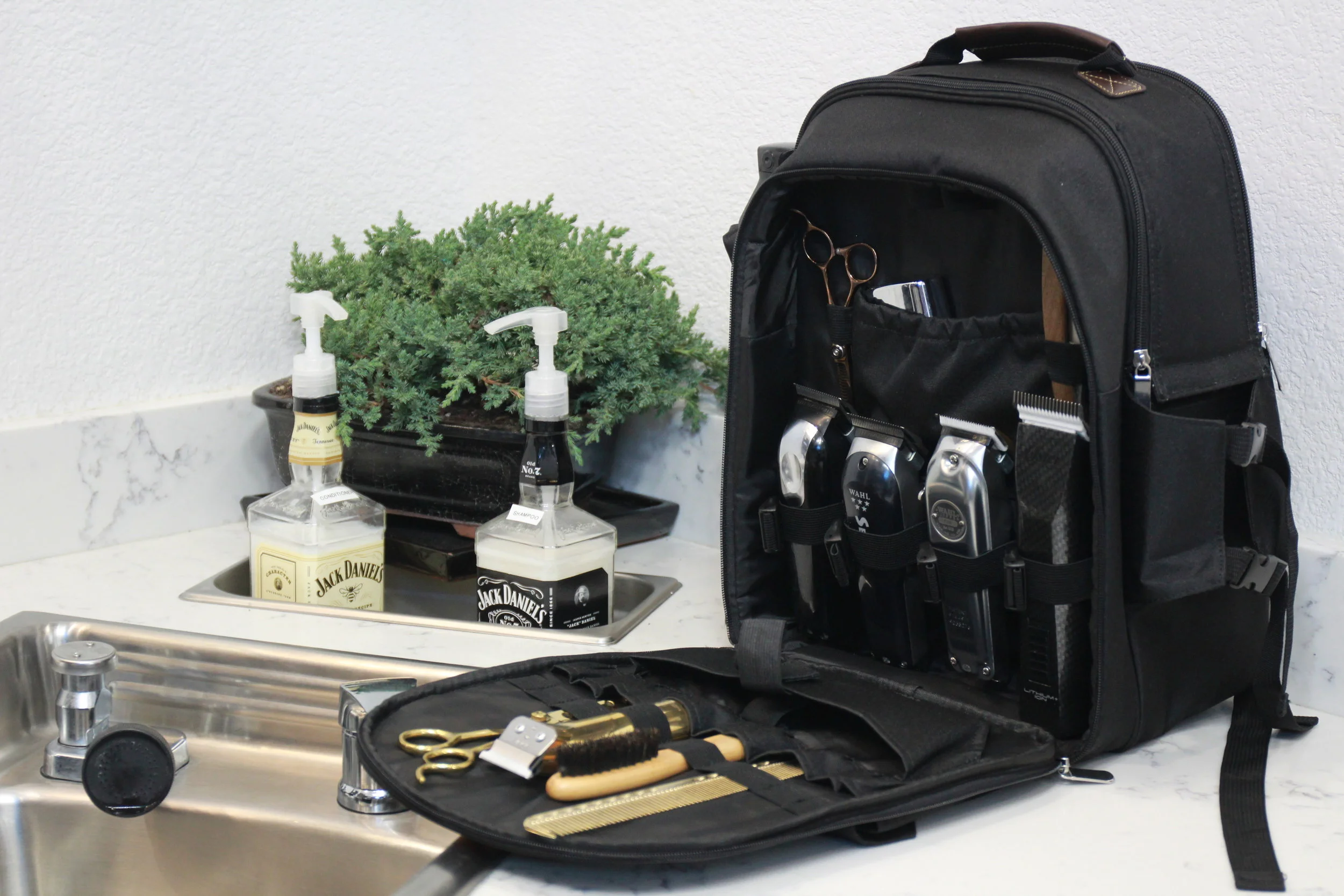 8DD94C92-55BC-4392-B4F6-0500F09C80FA