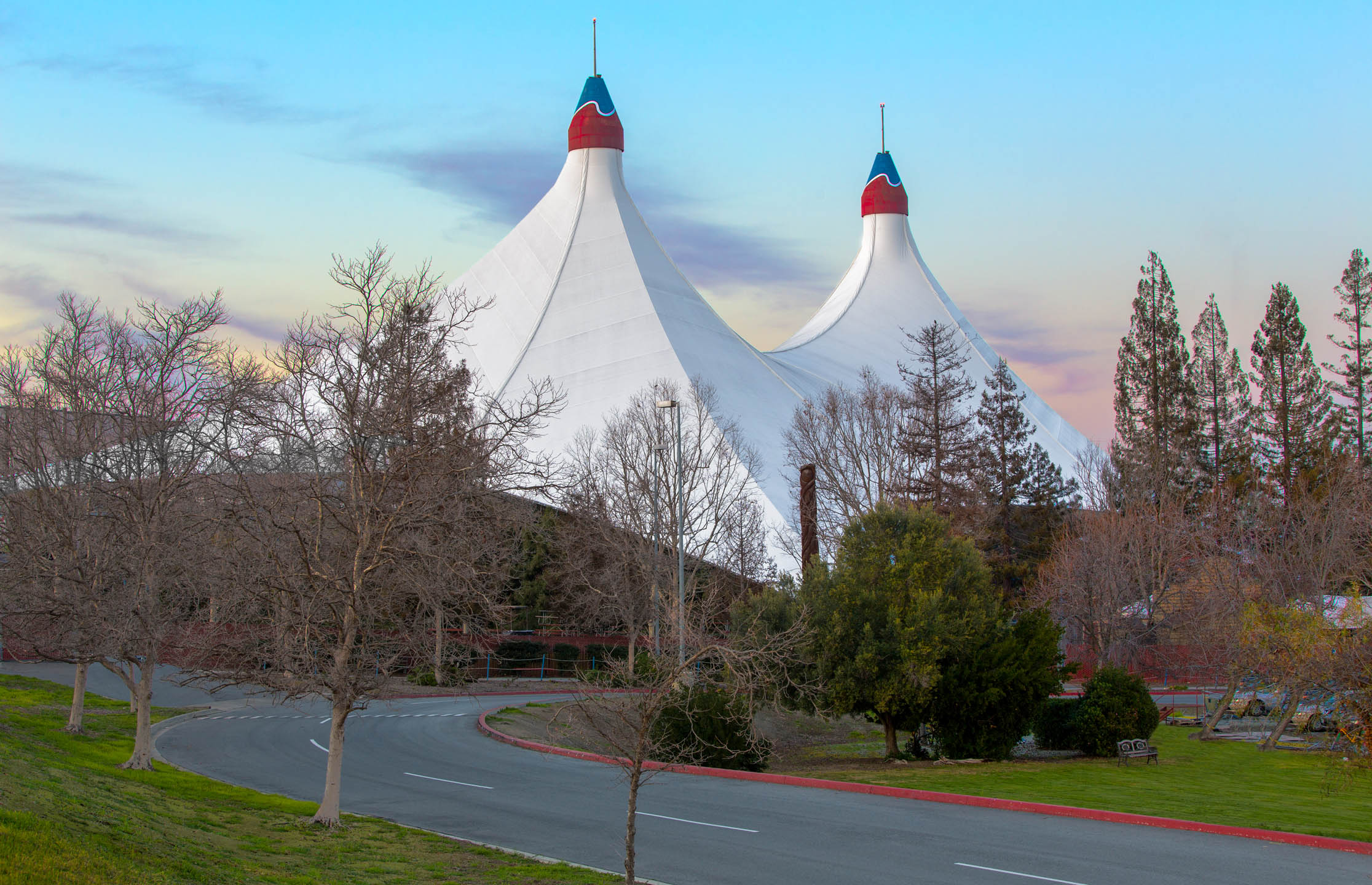 Shoreline Amphitheater.jpg
