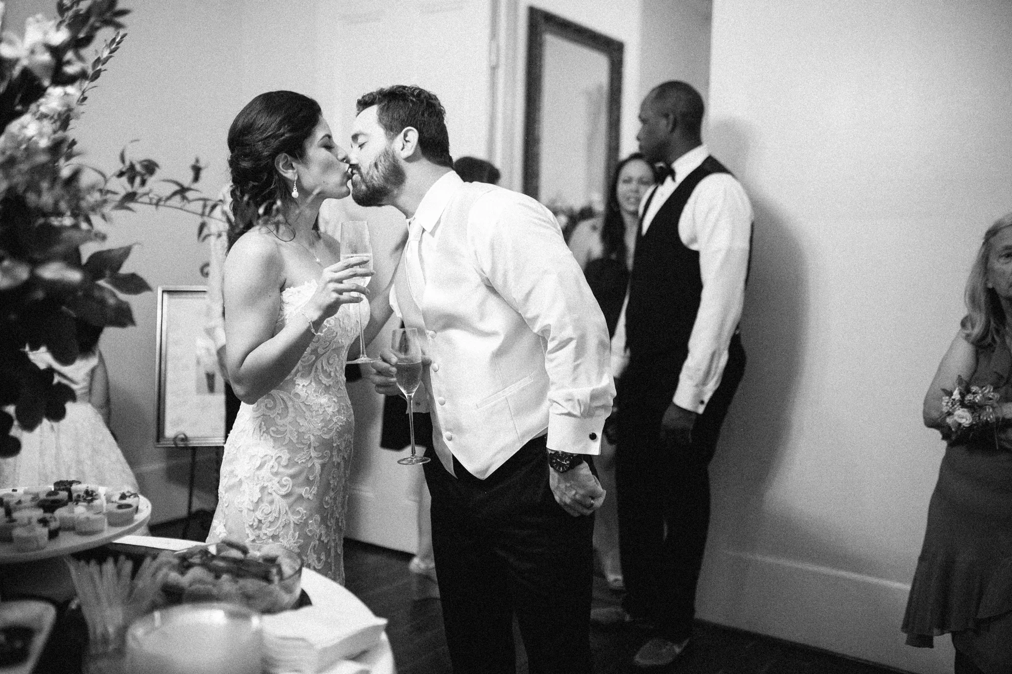 Gautier_Wedding_Photographer-197.jpg
