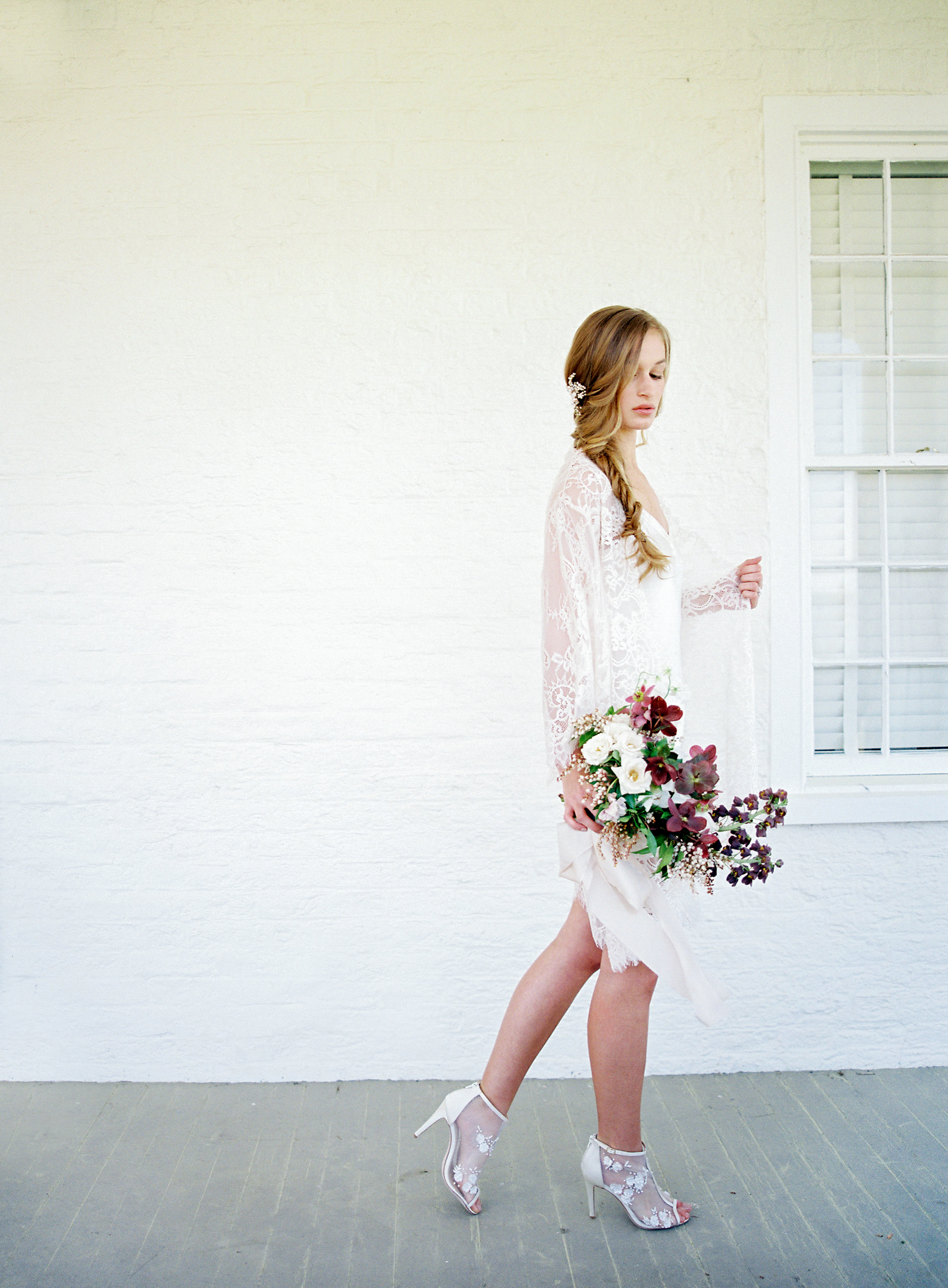 Virginia blush spring wedding at North Point Plantation with Rachel May Photography and East Made Event Company featured on OnceWed-0083.jpg