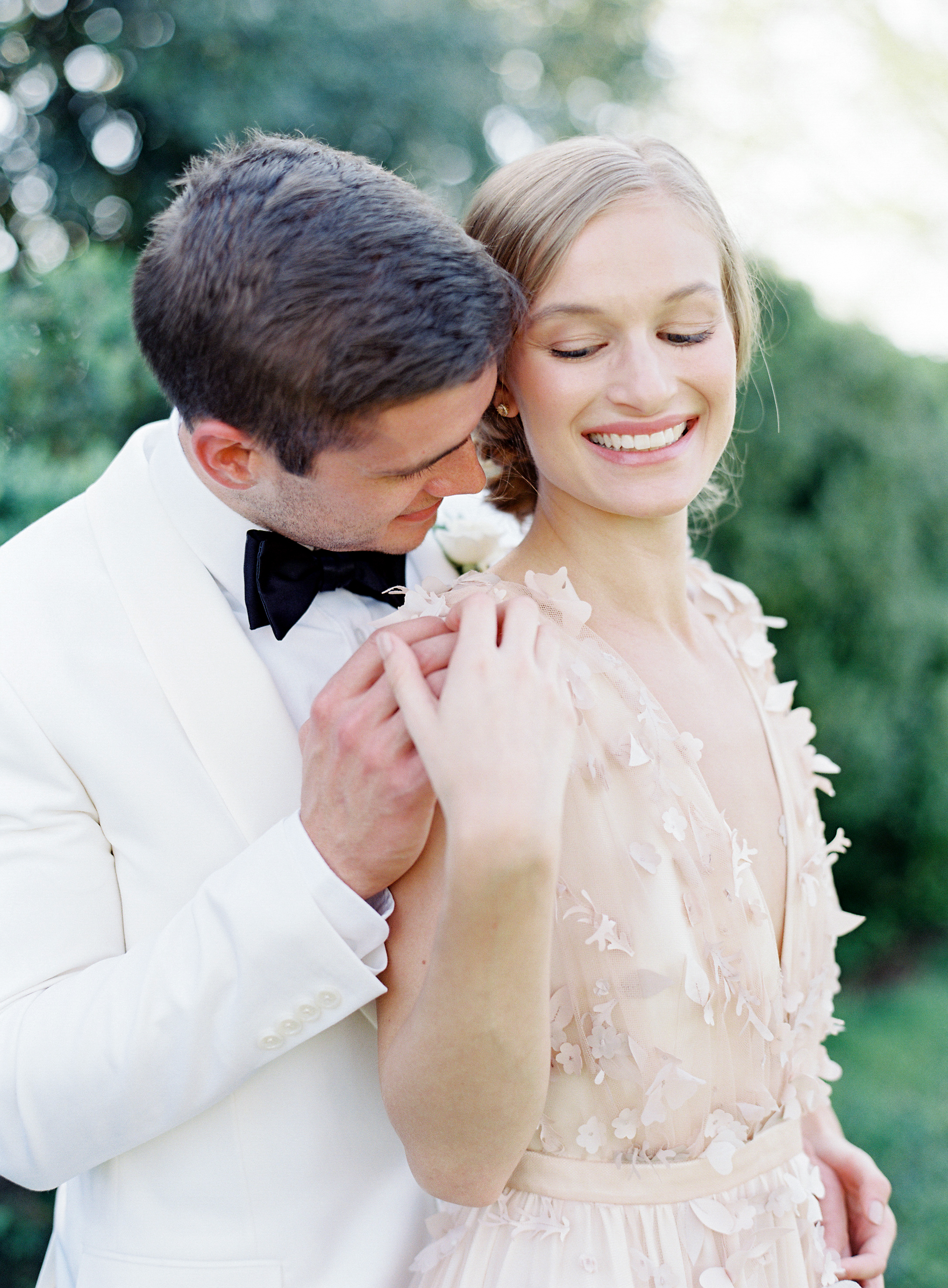 Virginia blush spring wedding at North Point Plantation with Rachel May Photography and East Made Event Company featured on OnceWed-0235.jpg