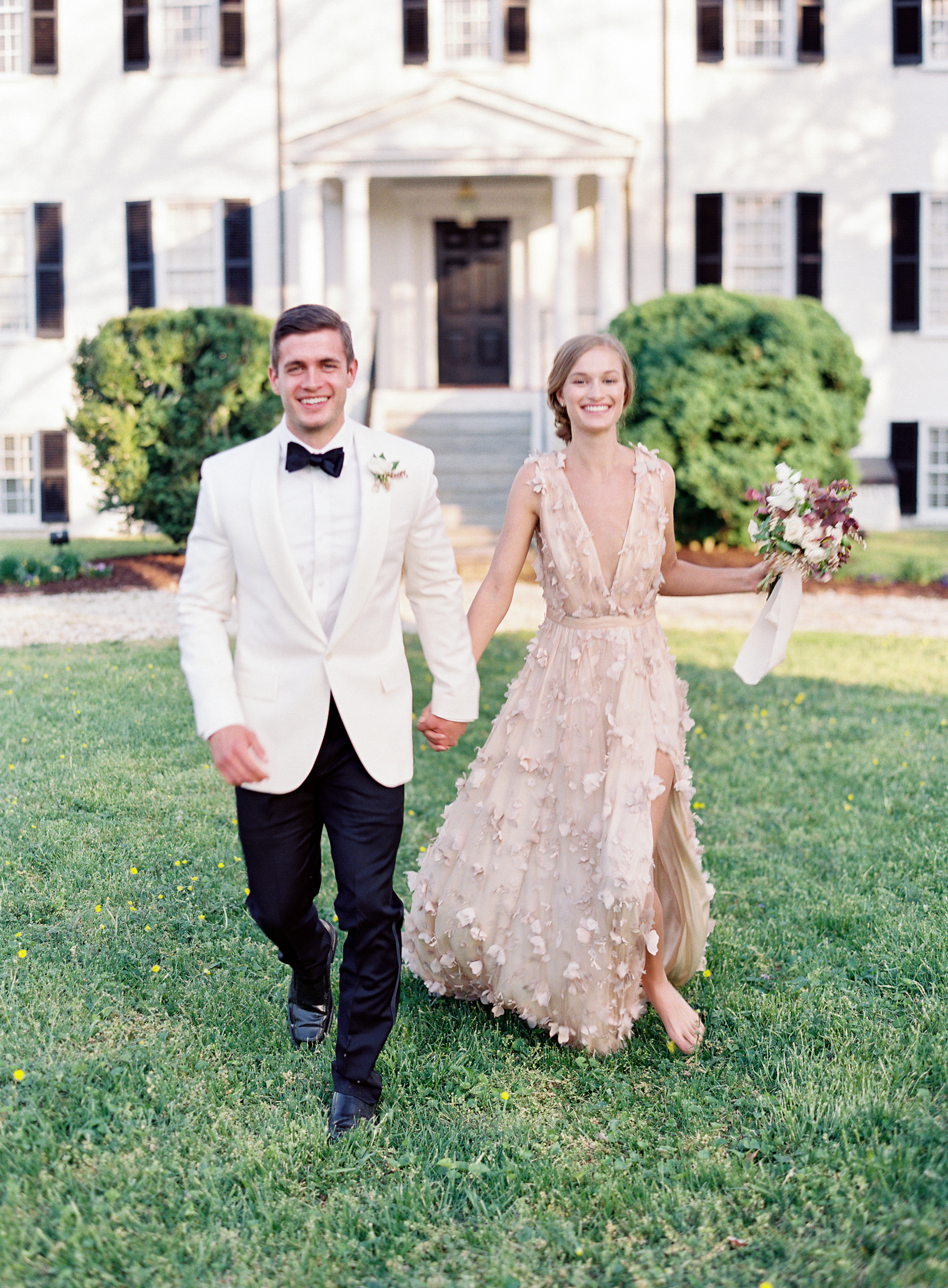 Virginia blush spring wedding at North Point Plantation with Rachel May Photography and East Made Event Company featured on OnceWed-0303.jpg