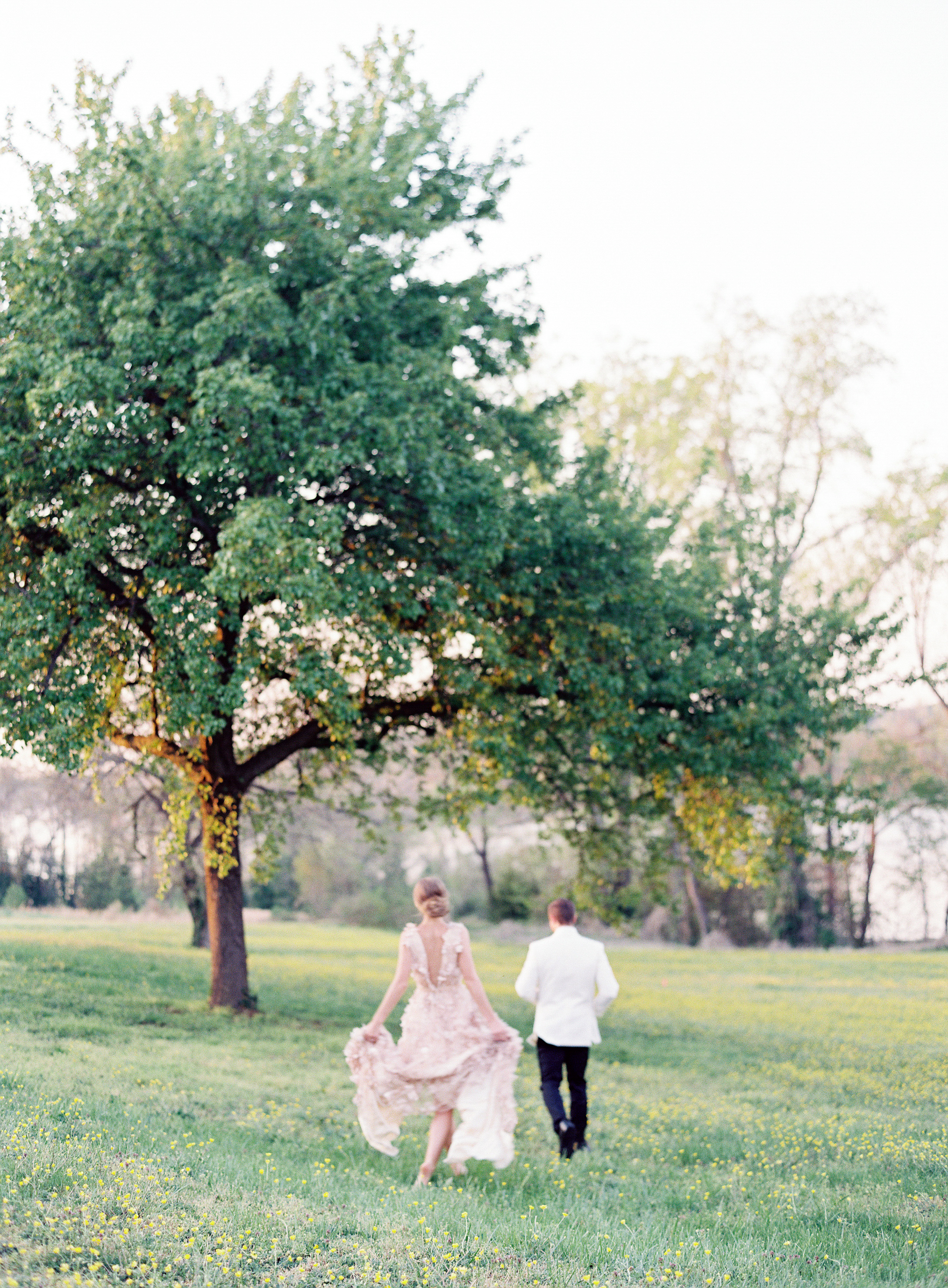 Virginia blush spring wedding at North Point Plantation with Rachel May Photography and East Made Event Company featured on OnceWed-0467.jpg
