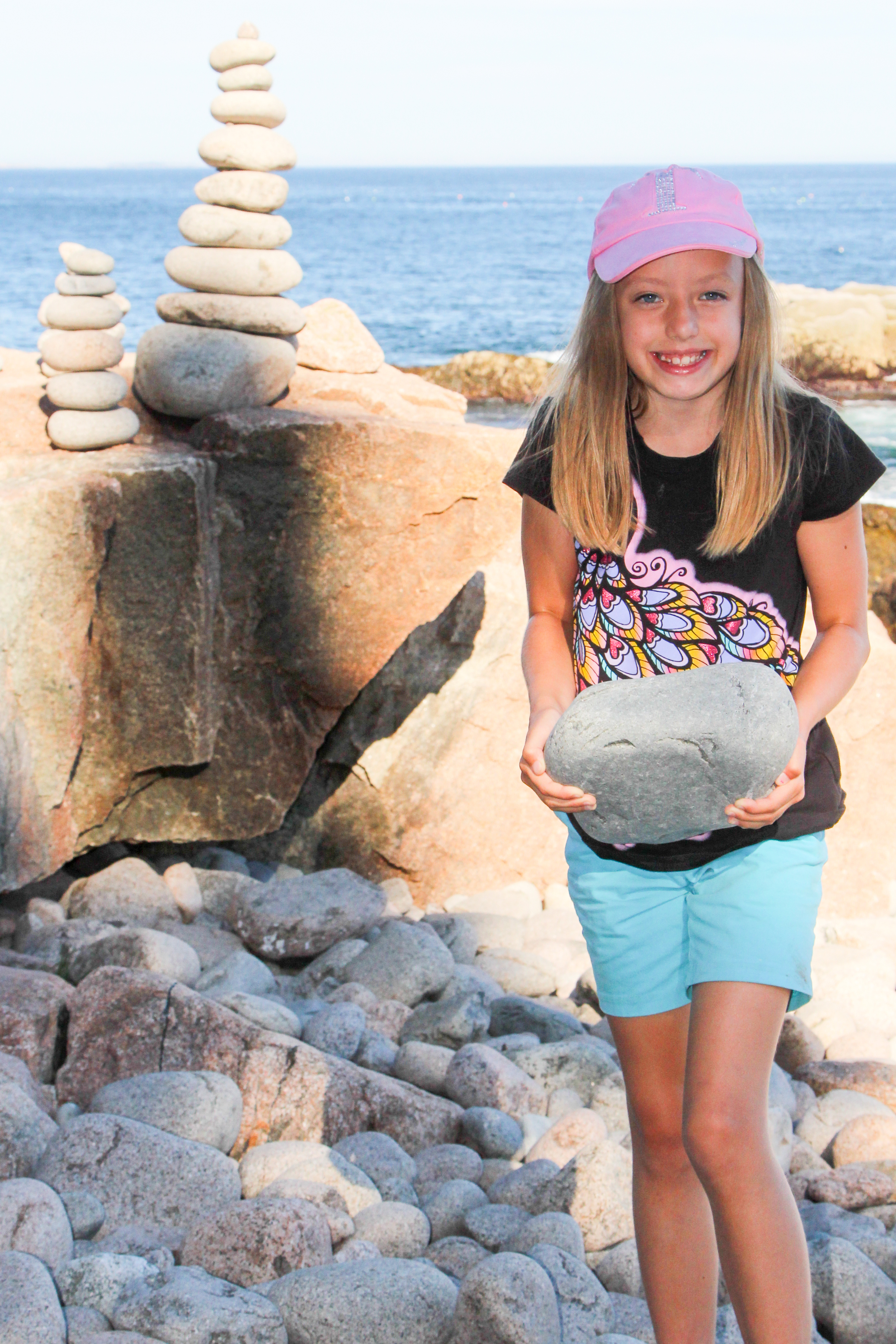 Cairns are used as trail markers along several of the hikes in the park and so they have popped up even along the beach and other places in the park. There were several standing on Boulder Beach when we down to it, and Petunia built a small one herself.