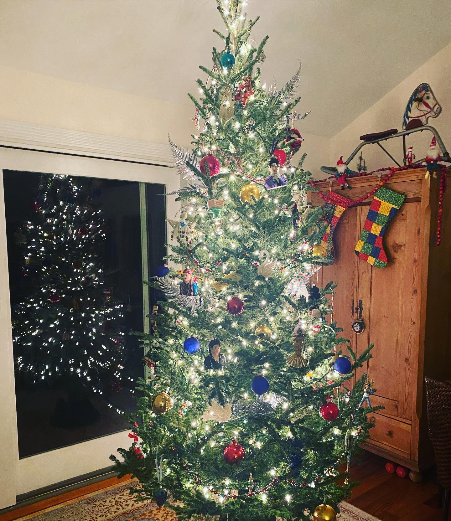 HB Class of &lsquo;03 &amp; friends:
As we gear up for this holiday season and the winter weather, I thought we could continue our spirit of giving to the HB High School families who need our help. Not only were we successful in our goal at our very 