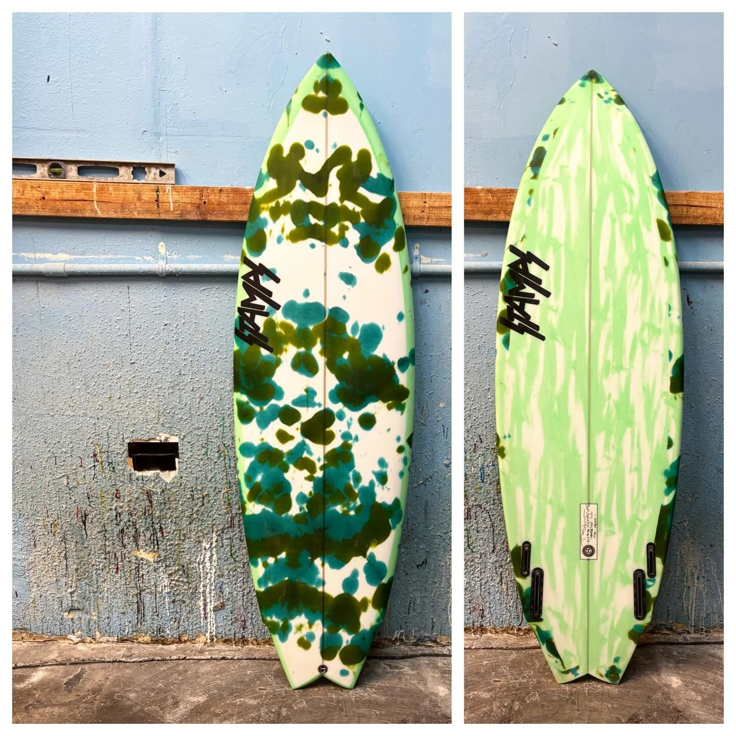 :: &lsquo;twinzerized&rsquo; tuesday :: Spark&bull;Plug ttwinzer :: 5&rsquo;6&rdquo; x 19 3/4&rdquo; x 2 9/16&rdquo; at a fine 30.2L :: fiberglass dyed abstract :: new Futures mini twinzer box :: 👽🚀👽 ::