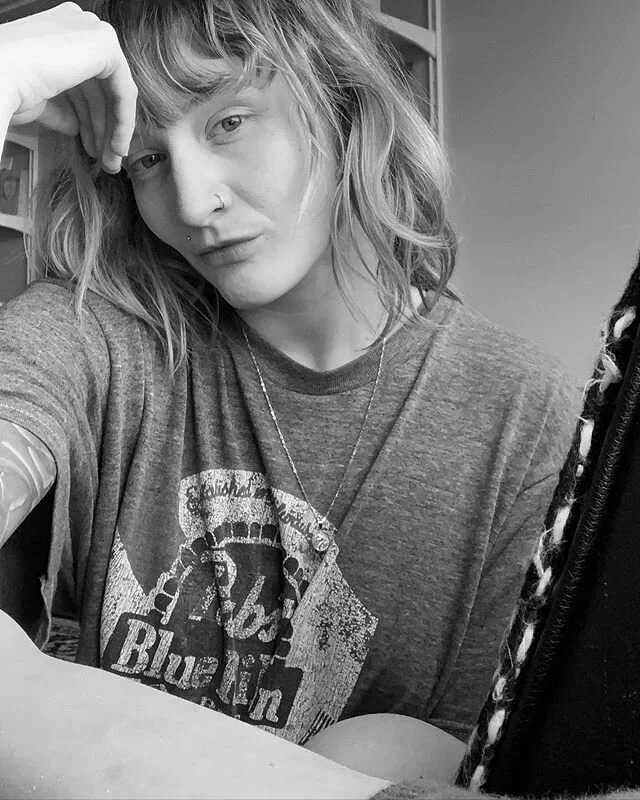 Hello from social distancing day number sixteen. 👋🏼