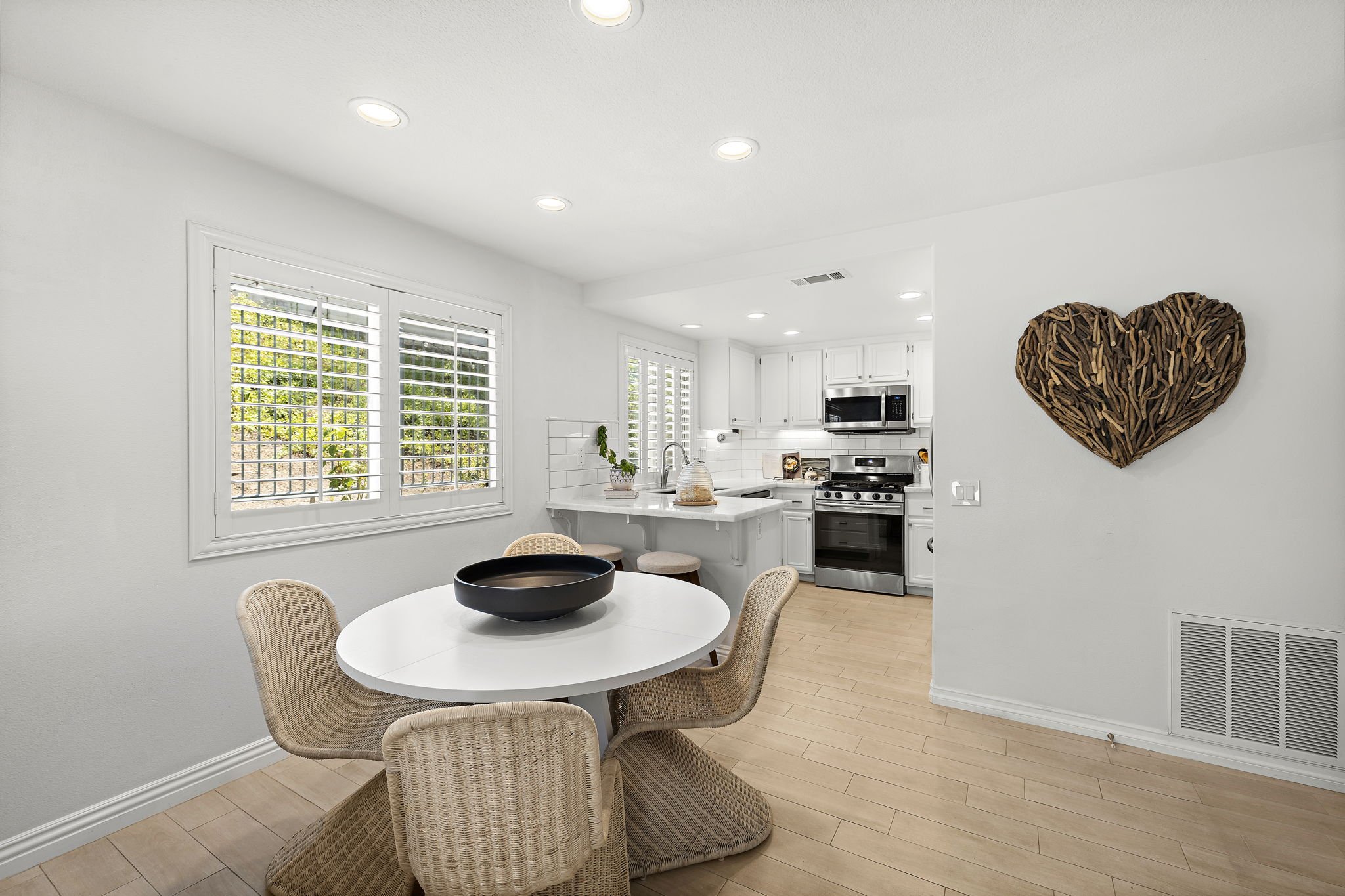 13-web-or-mls-134 Bloomfield 13.jpg