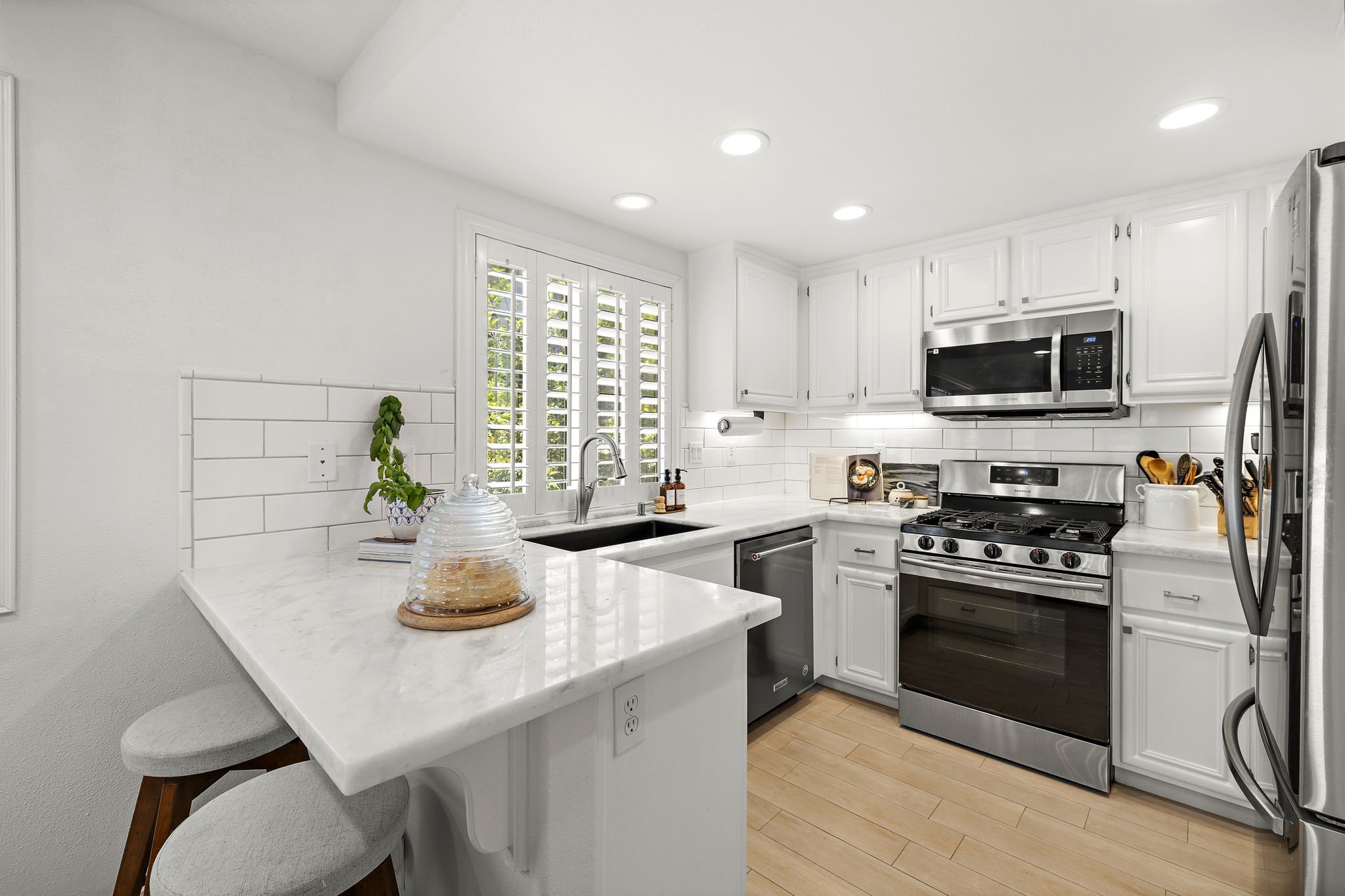 15-web-or-mls-134 Bloomfield 15.jpg