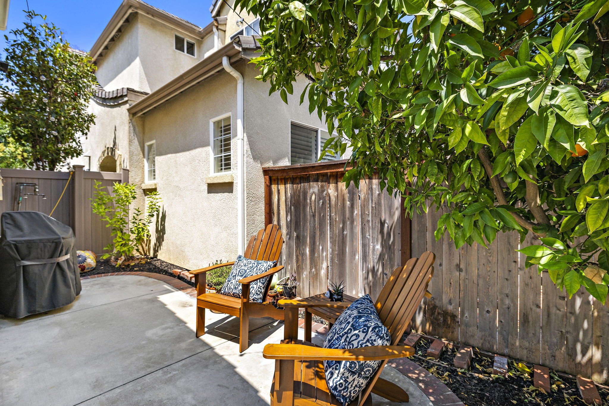 24-web-or-mls-134 Bloomfield 24.jpg
