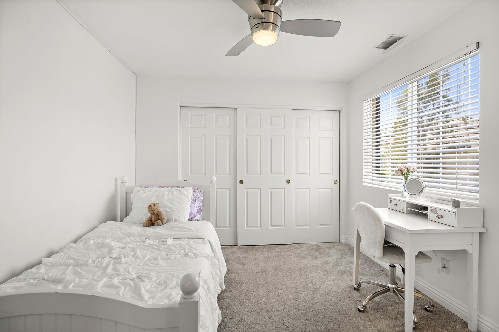 27-web-or-mls-134 Bloomfield 27.jpg