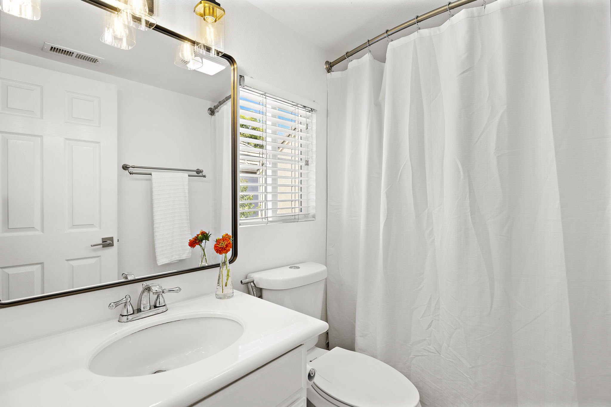 28-web-or-mls-134 Bloomfield 28.jpg