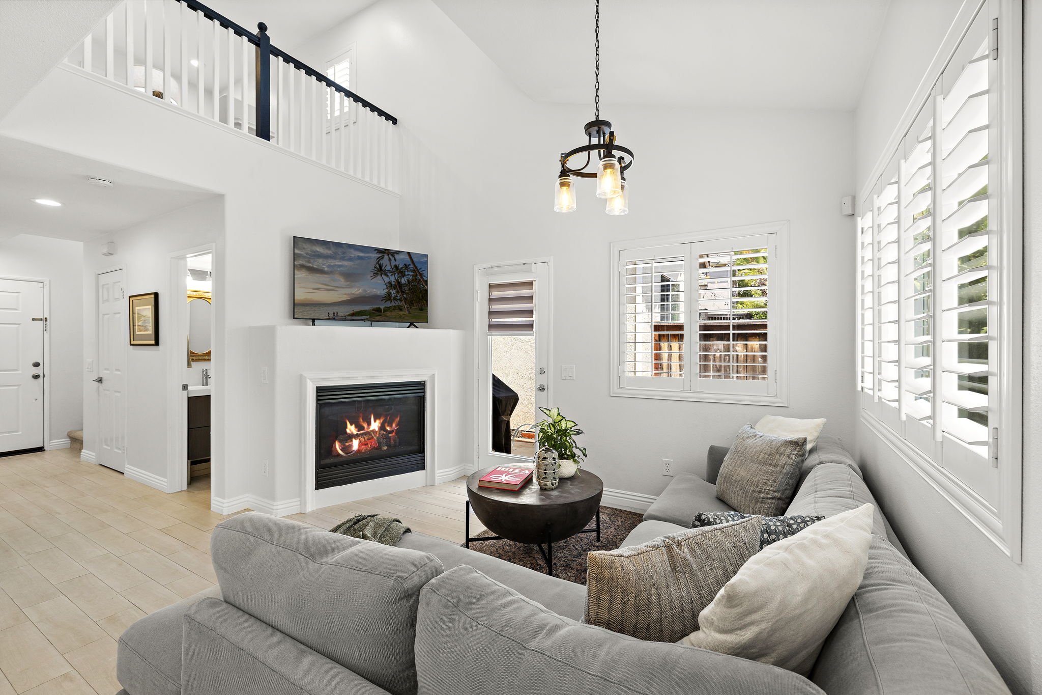 10-web-or-mls-134 Bloomfield 10.jpg
