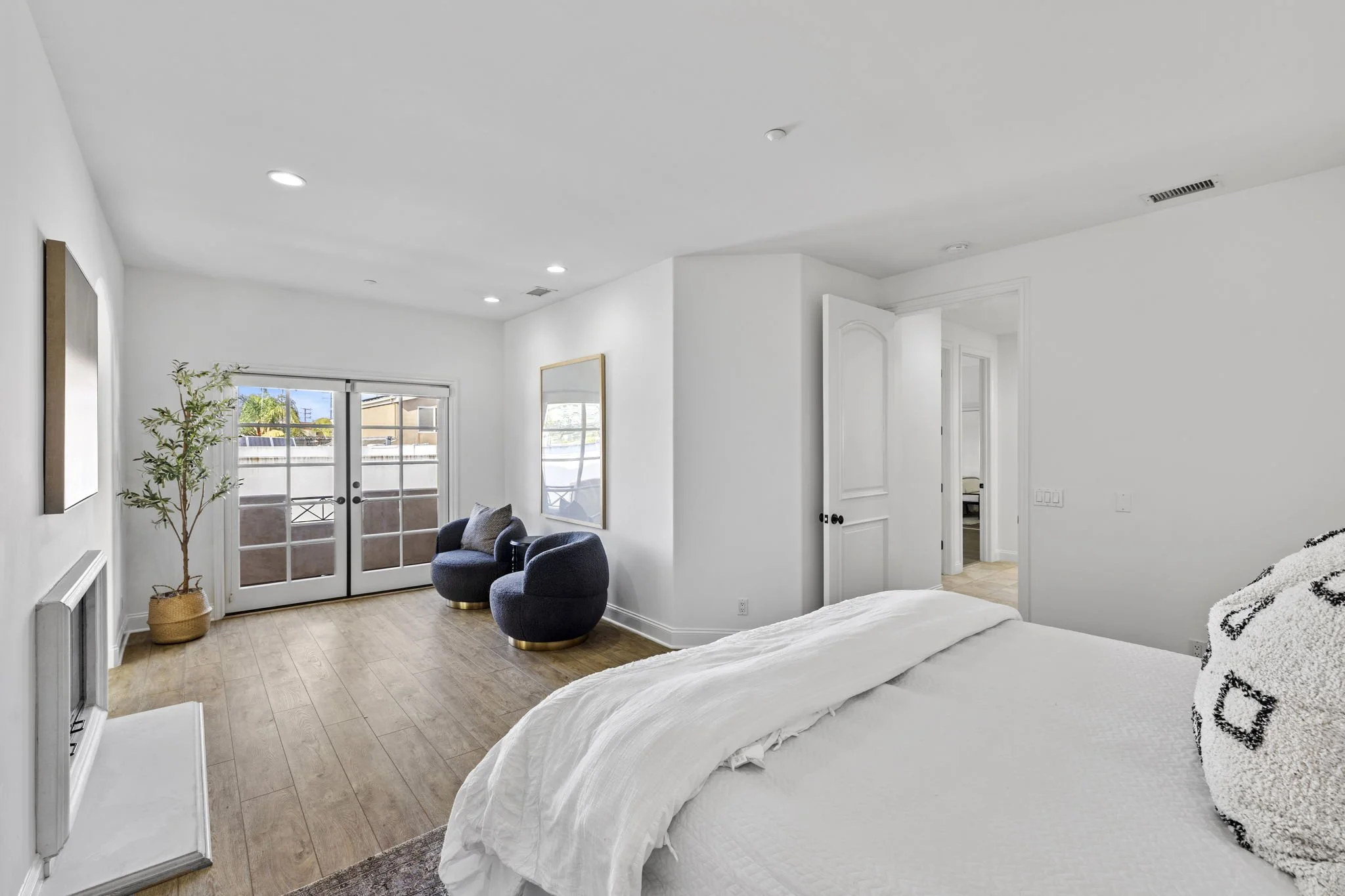 37-web-or-mls-3307 Clay (37).JPG