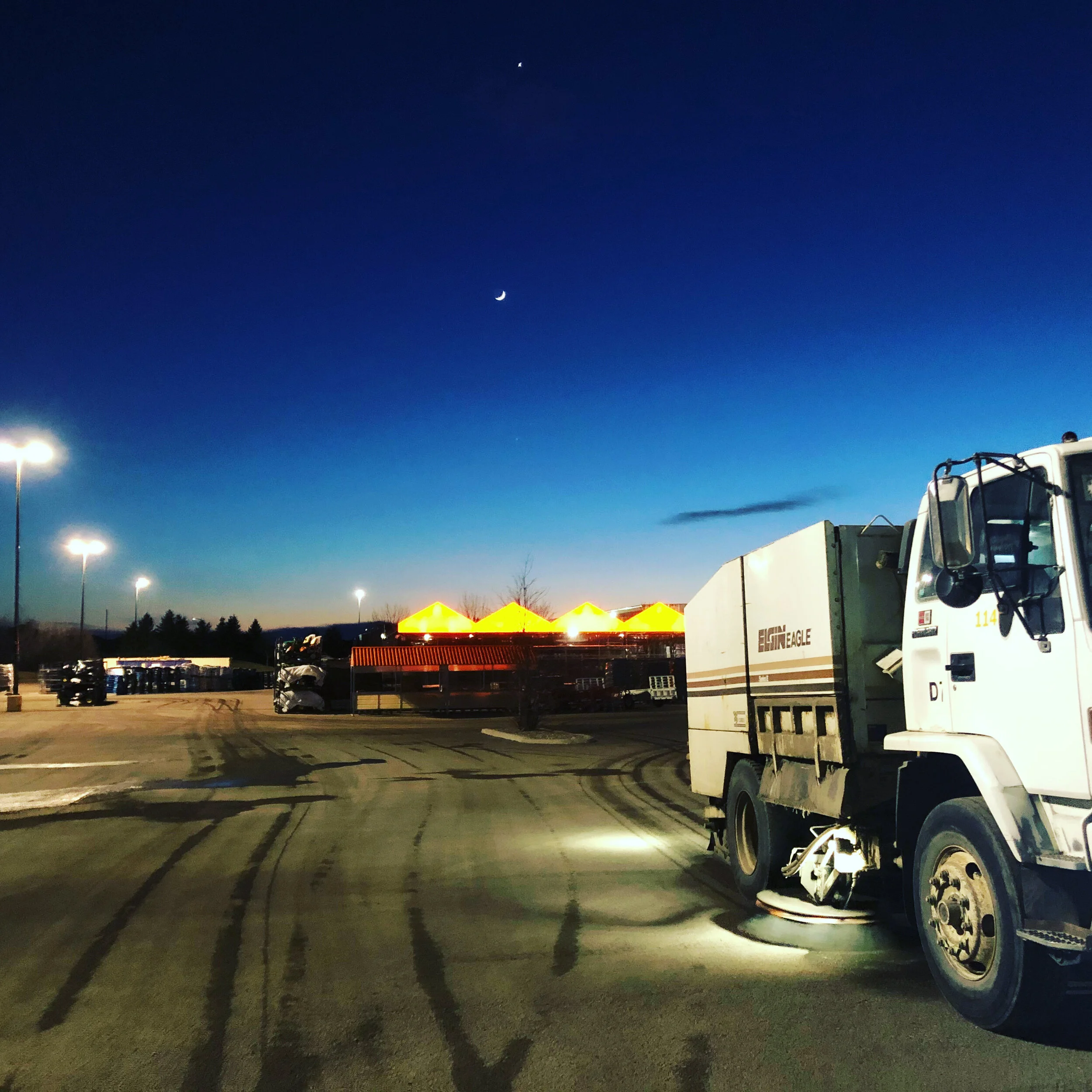 Street Sweeper Elgin.JPG