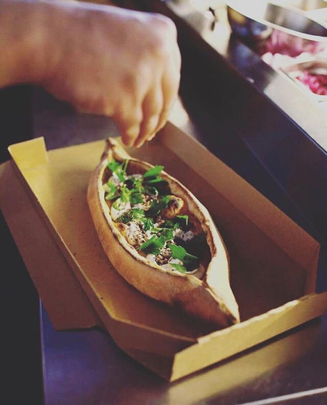 Moor&rsquo;s Head Summertime Special ☀️ 🍕 
In partnership with Deliveroo - from Jan 20th until Jan 23rd - we will be offering 20% off all menu items ordered through the Deliveroo app. 
#deliveroo #takeaway