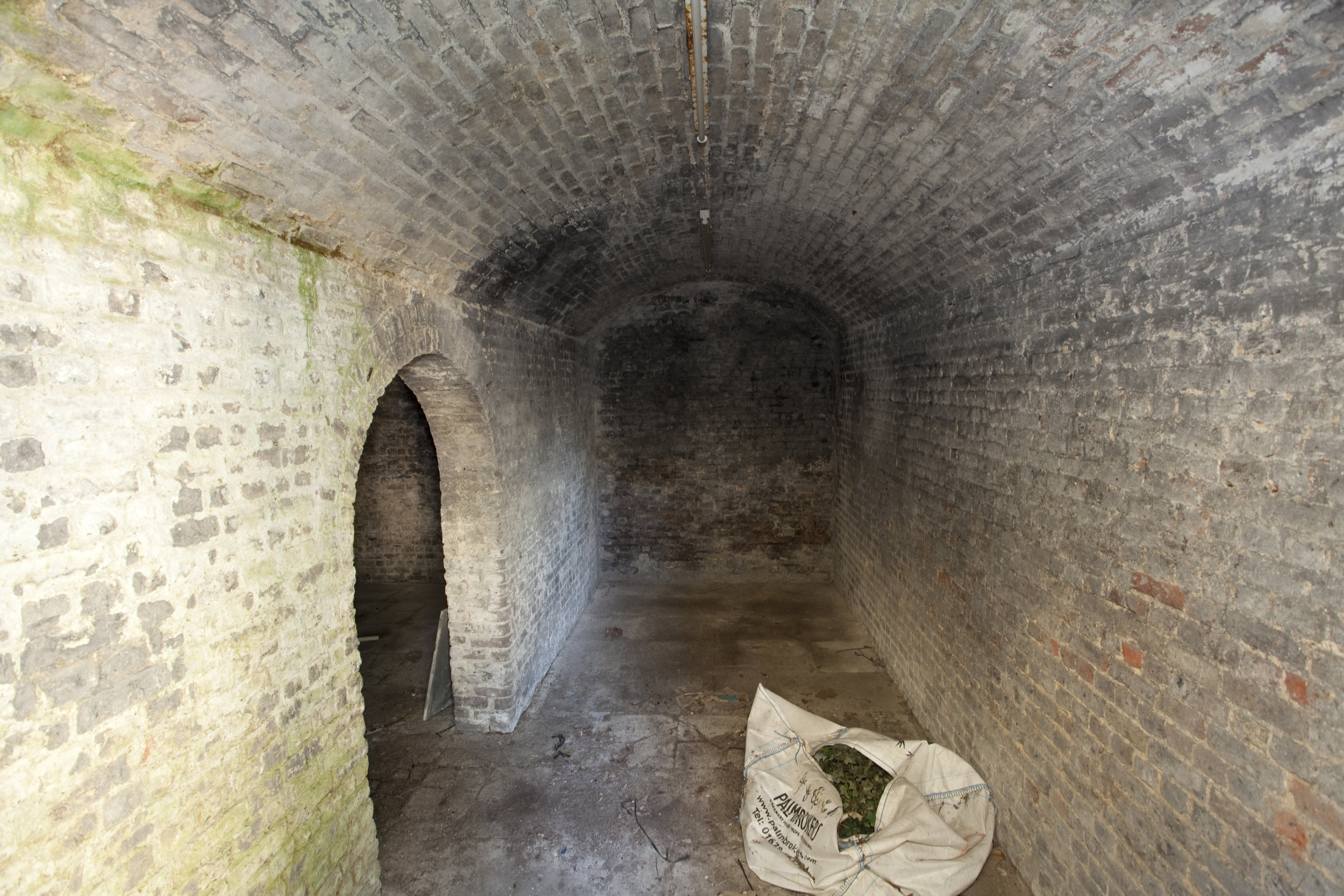 12_03_28_JoshuaTucker_HedsorHouse_273.jpg
