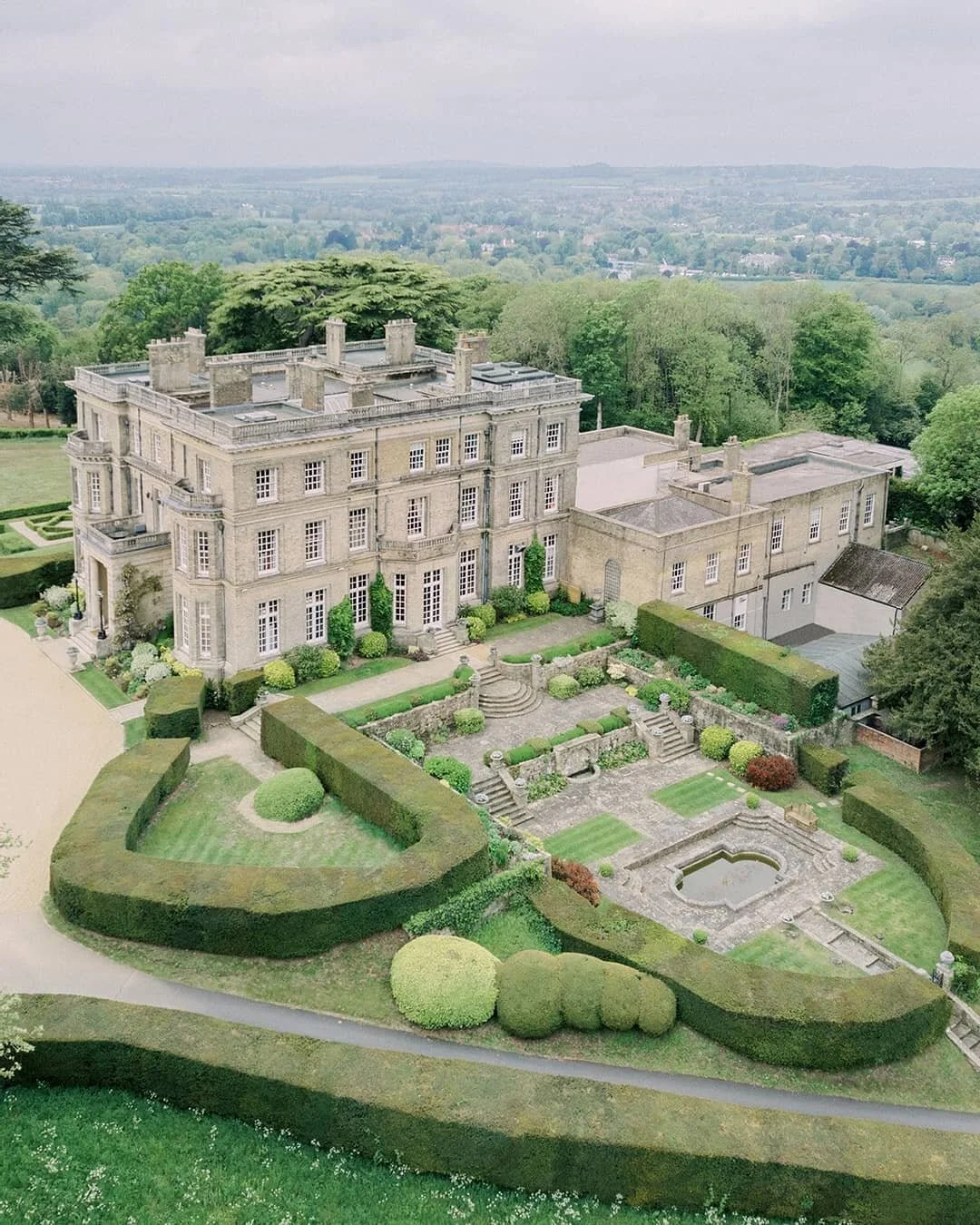 Hedsor House Luxury Wedding Venues Buckinghamshire