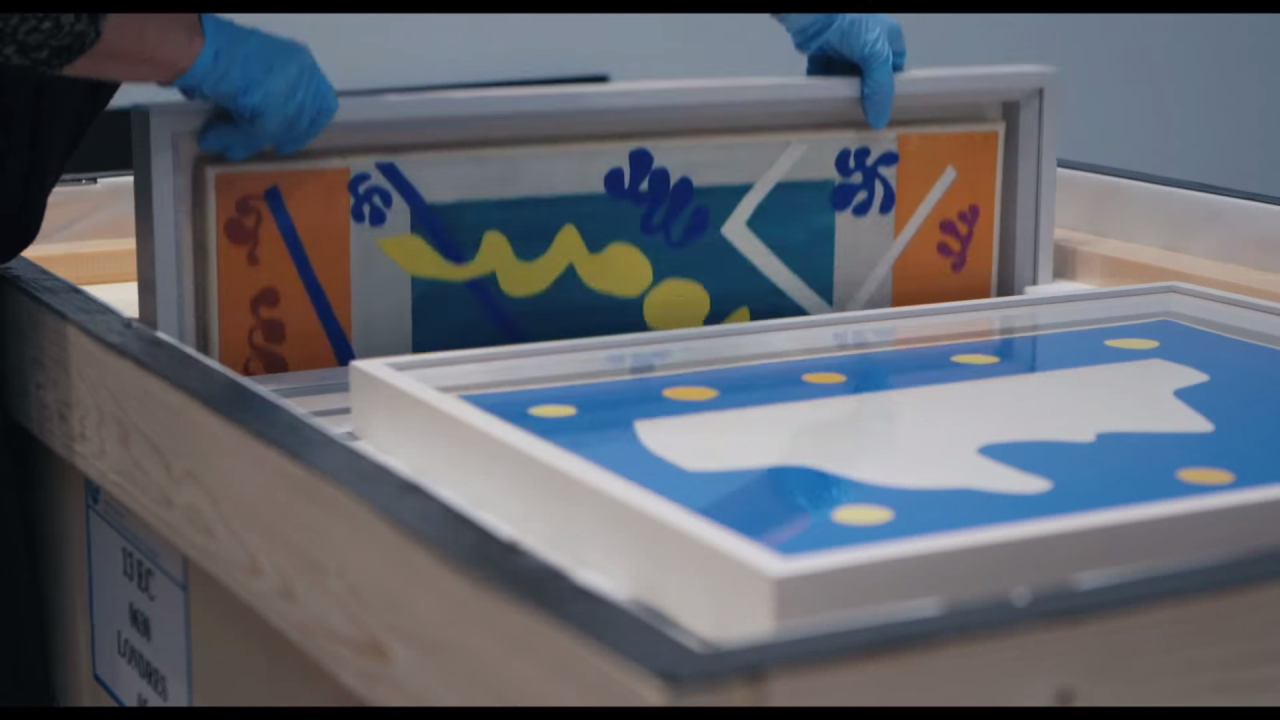 moma:

Go behind the scenes of Matisse: The Cut-Outs with a new documentary in theaters nationwide January 13. 
