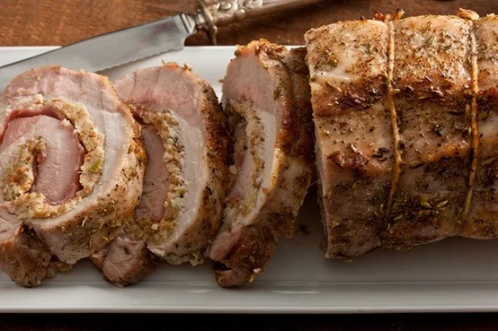 squaremeal:

(via Food and Styling / Fennel-and-Prosciutto-Stuffed Pork Loin Roast)