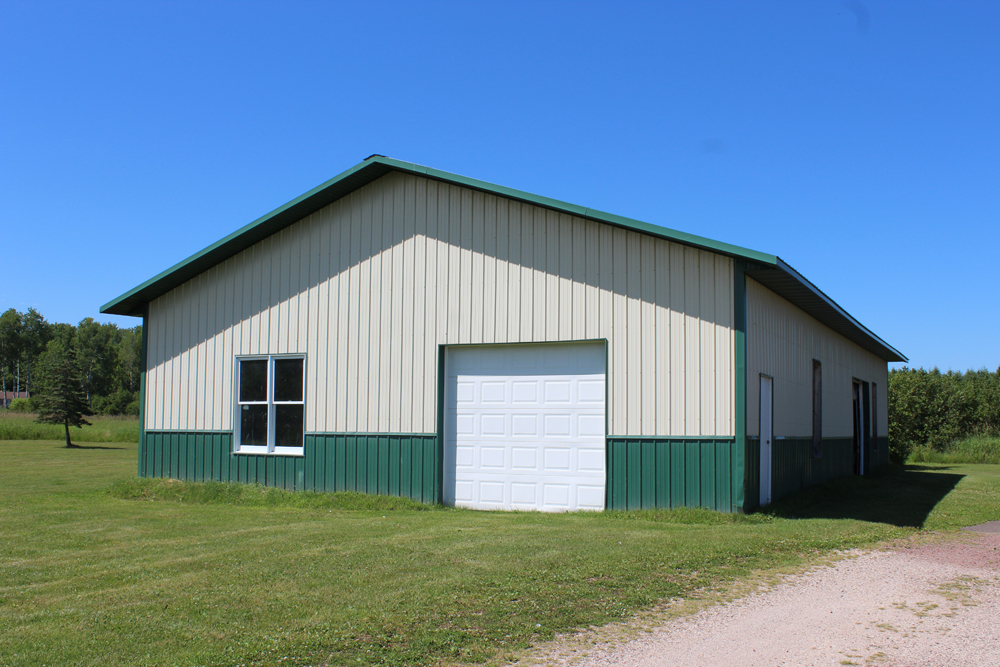 Pole barn with five acres