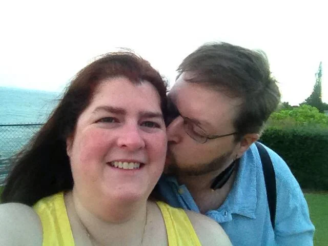couple_kiss.jpg