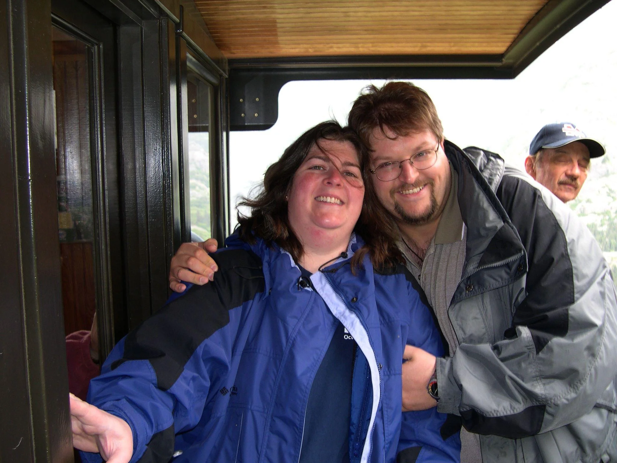 couple_train.jpg