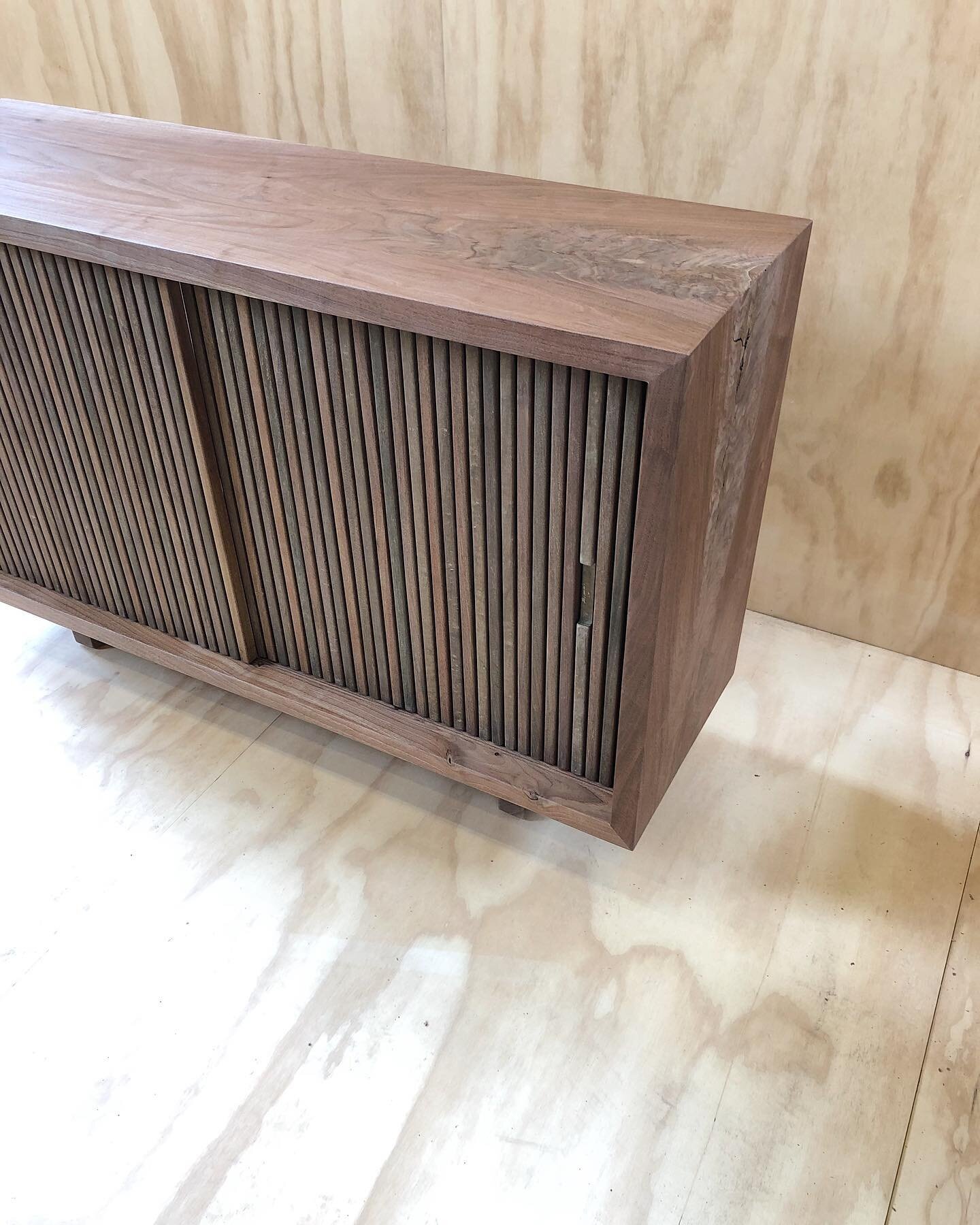 Could not be happier with this credenza / vinyl storage. Feeling a little weird that there isn&rsquo;t any concrete incorporated, but still one of my very favorites to date. walnut box (slab sourced from @woodfromthehoodmpls ) and base, @richlite pan