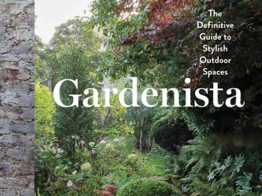 Gardenista-Definitive-Stylish-Outdoor-Spaces-376x282.jpeg